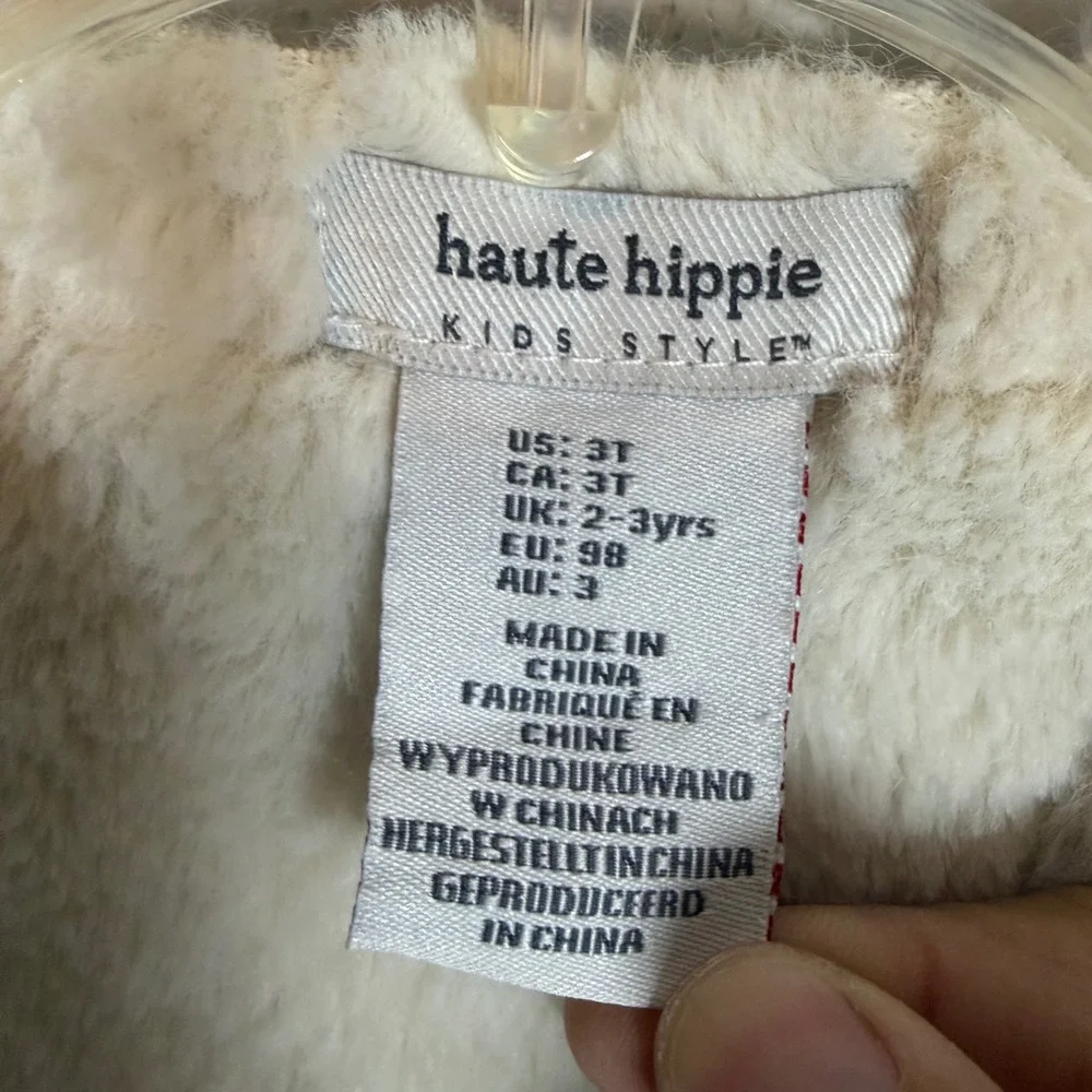Haute Hippie Kids‎ Style Beige Faux Suede Fur Trim Pom Pom Vest Size 3T Cream